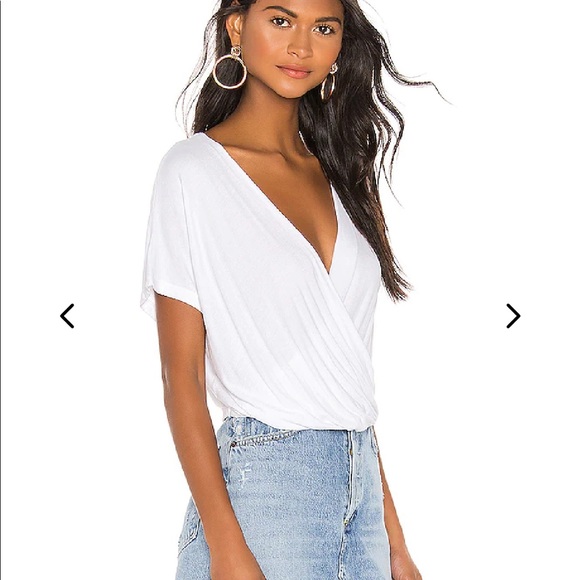 Lovers + Friends- white surpluses tee. Size small - Picture 2 of 6